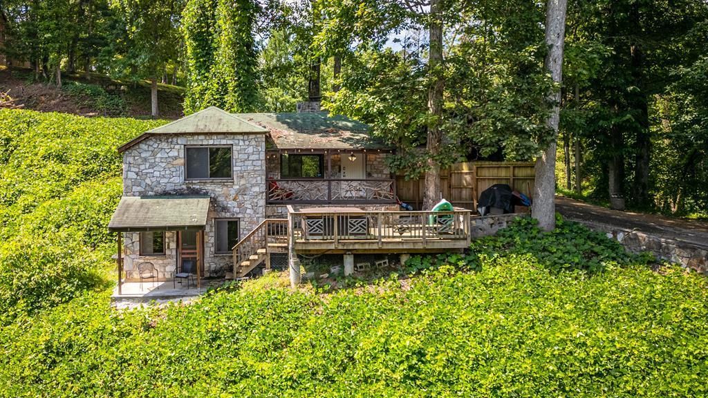 Photo of 160 Observation Point, Bryson City, NC 28713 (MLS # 26041689)