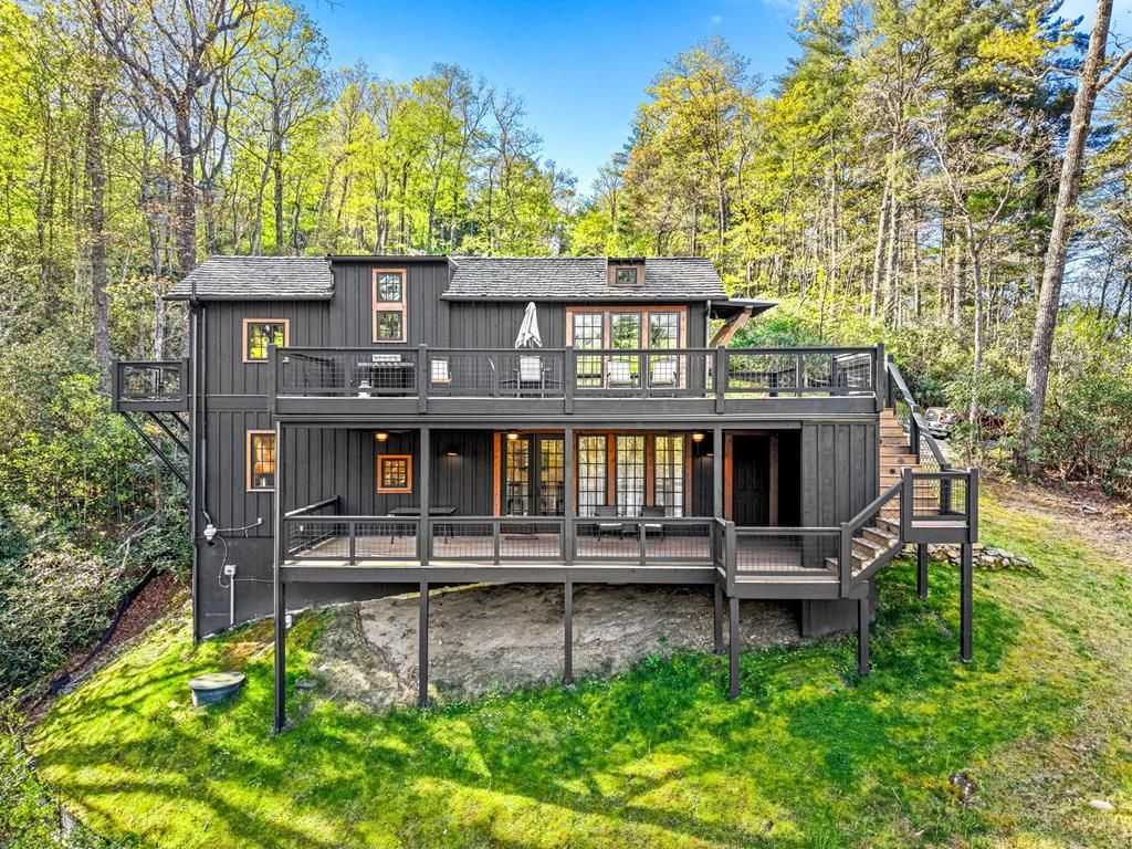 Photo of 261 Rockface Trail, Highlands, NC 28741 (MLS # 26047192)