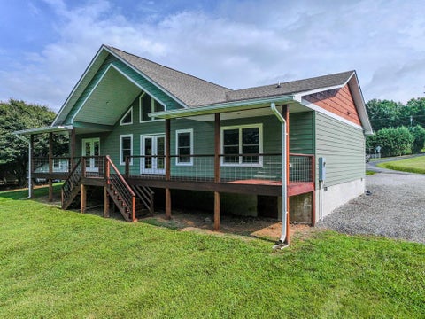Photo of 5 Pine Ave, Bryson City, NC 28713 (MLS # 26047719)