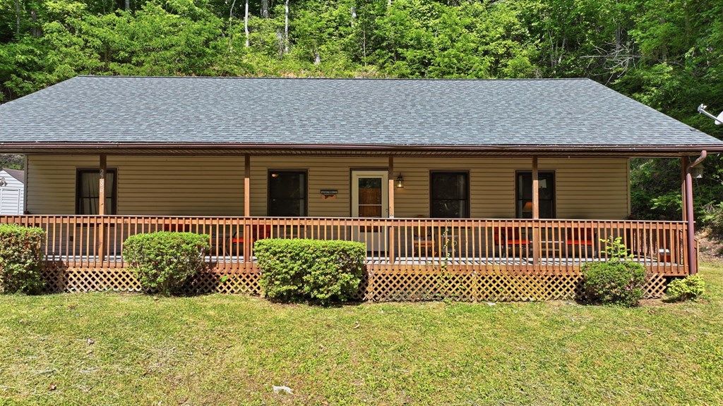 Photo of 2786 Blanton Branch, Sylva, NC 28779 (MLS # 26047340)