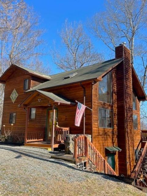 Photo of 155 Eagles Nest Rd, Bryson City, NC 28713 (MLS # 26042243)