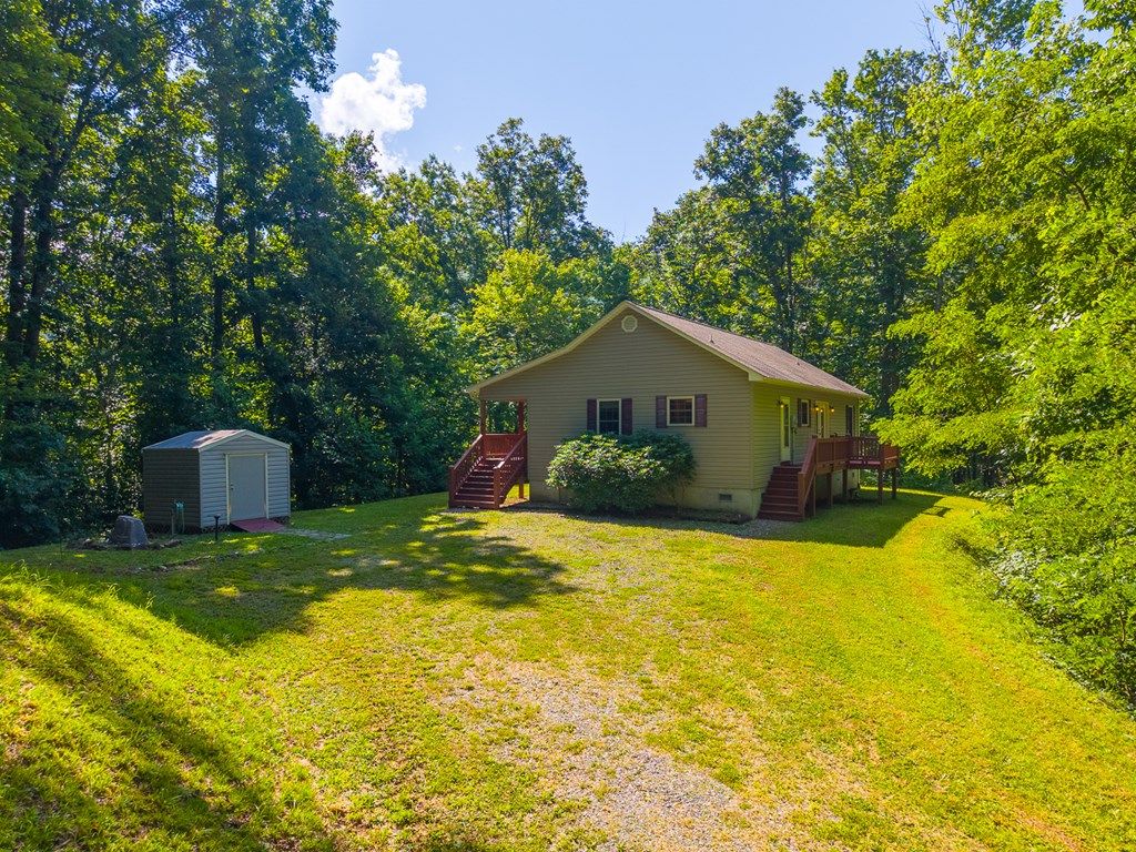 Photo of 2916 Blanton Branch Rd, Sylva, NC 28779 (MLS # 26047841)