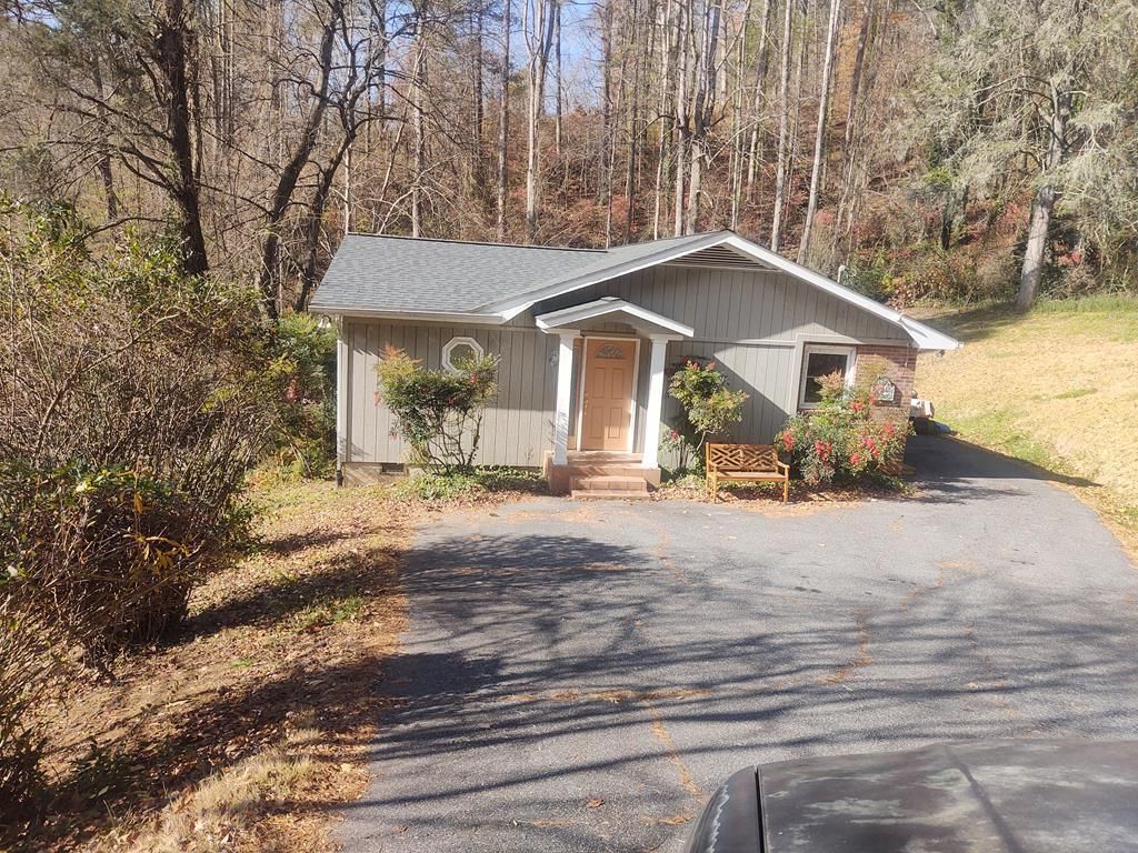 Photo of 719 North Country Club Ddrive Dr, Cullowhee, NC 28723 (MLS # 26042704)