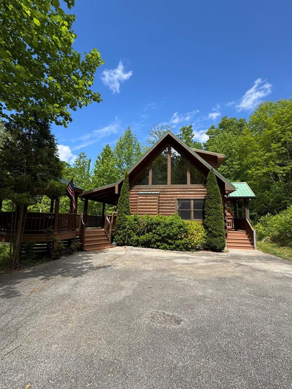 Photo of 257 Trading Post Place, Whittier, NC 28789 (MLS # 26047133)