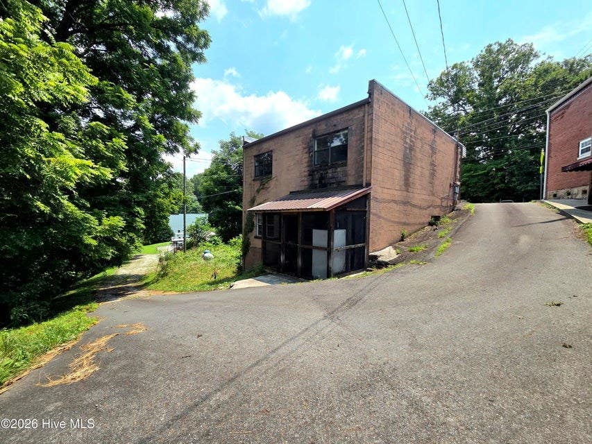 Photo of 214 E Main Street, Robbinsville, NC 28771 (MLS # 26048133)