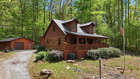 Photo of 55 Creek Rd, Otto, NC 28763 (MLS # 26047041)