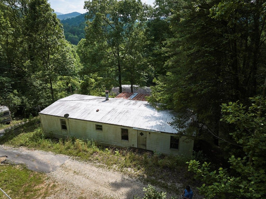 Photo of 91 Keys Hill Rd, Almond, NC 28702 (MLS # 26041149)