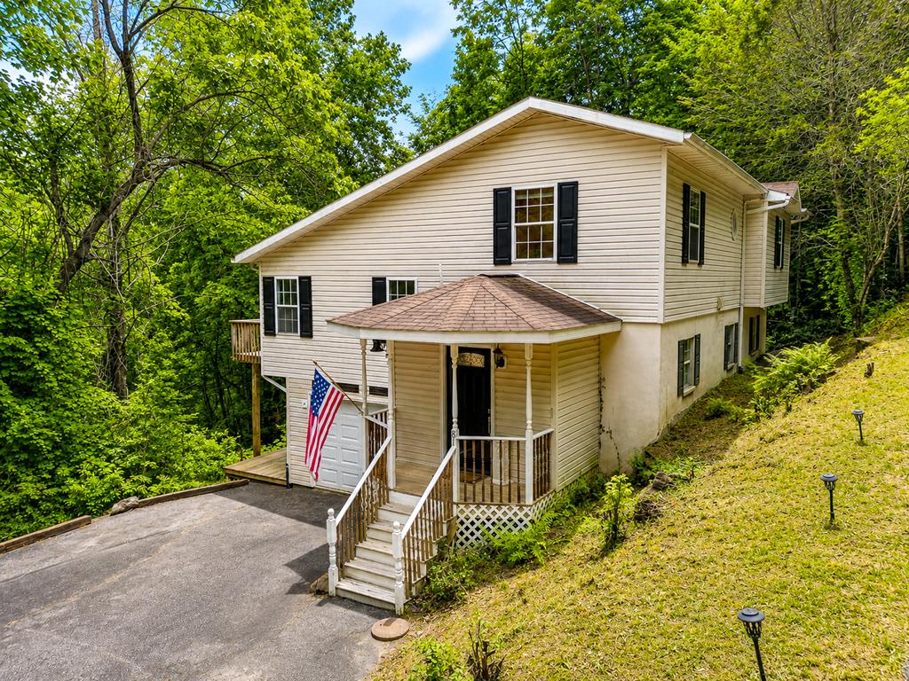 Photo of 81 Otter Ridge Road, Cullowhee, NC 28723 (MLS # 26046830)