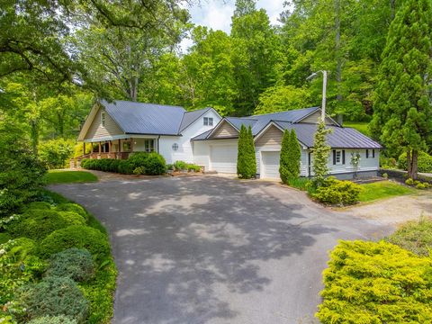 3407 Patton Rd Franklin NC 28734