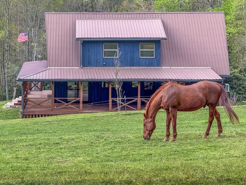 Photo of 3956 Franks Creek Road, Robbinsville, NC 28771 (MLS # 26047093)