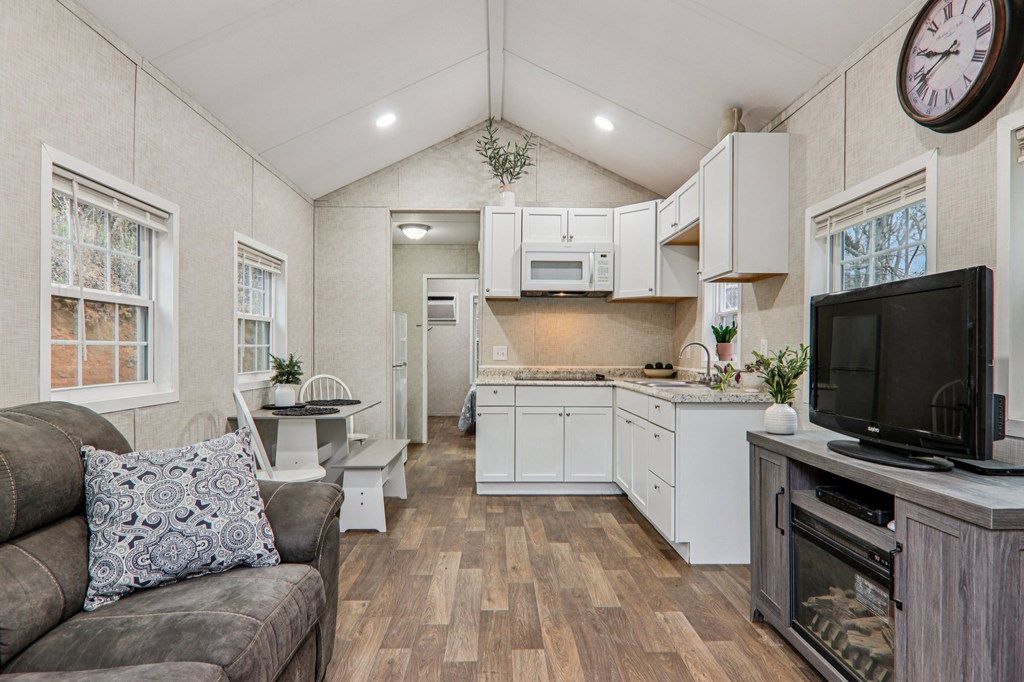 Photo of 30 Dakota Way, Bryson City, NC 28713 (MLS # 26042917)