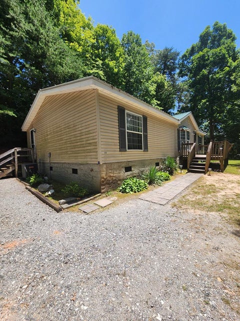Photo of 86 Hidden Springs, Whittier, NC 28789 (MLS # 26047784)