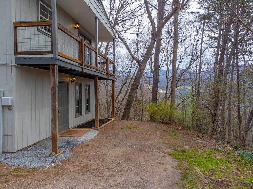 Photo of 308 Searcy Mountain Rd, Cullowhee, NC 28723 (MLS # 26046660)