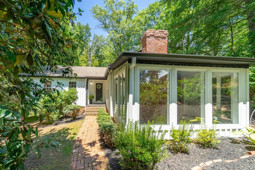 Photo of 197 Briar Patch Rd, Cullowhee, NC 28723 (MLS # 26041568)
