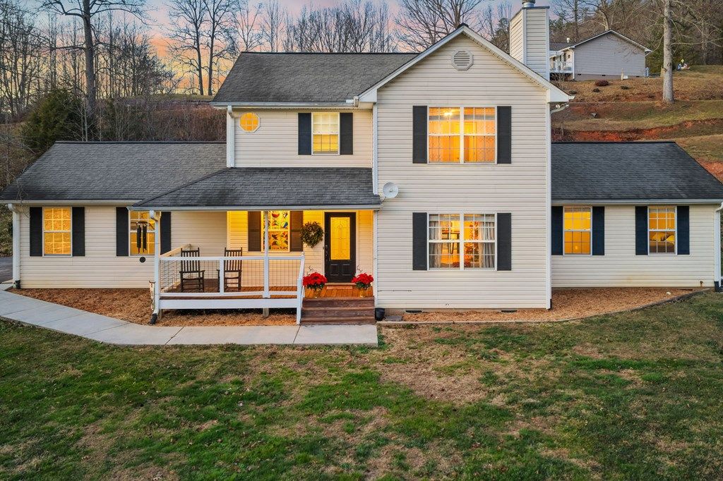 Photo of 32 Wheat Ridge Rd, Sylva, NC 28779 (MLS # 26042892)
