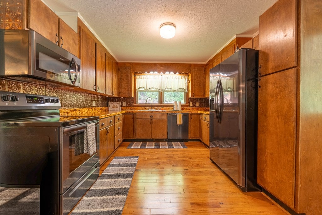 187 Garnet Rd