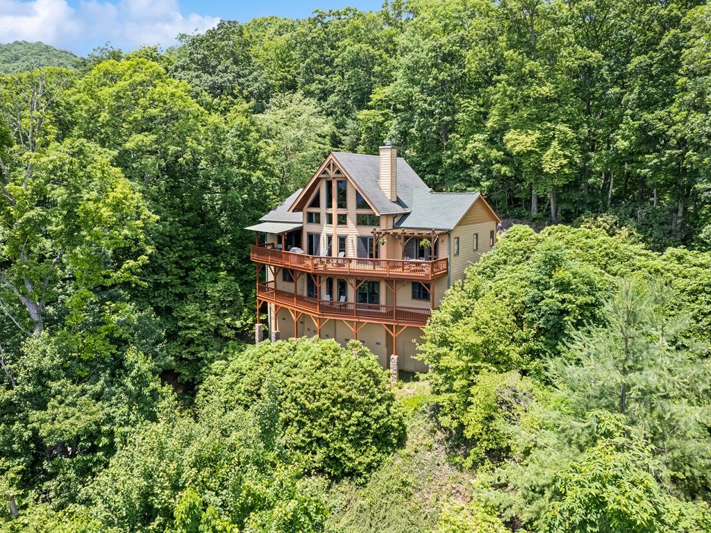 Photo of 48 Hawks Lift Drive, Waynesville, NC 28786 (MLS # 26047783)