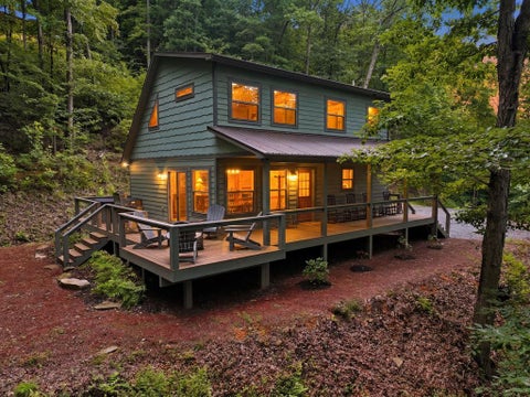 Photo of 133 Lower Creek Crossing, Bryson City, NC 28713 (MLS # 26047561)