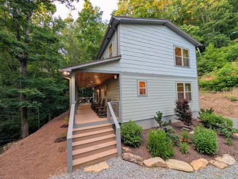 Photo of 133 Lower Creek Crossing, Bryson City, NC 28713 (MLS # 26047561)