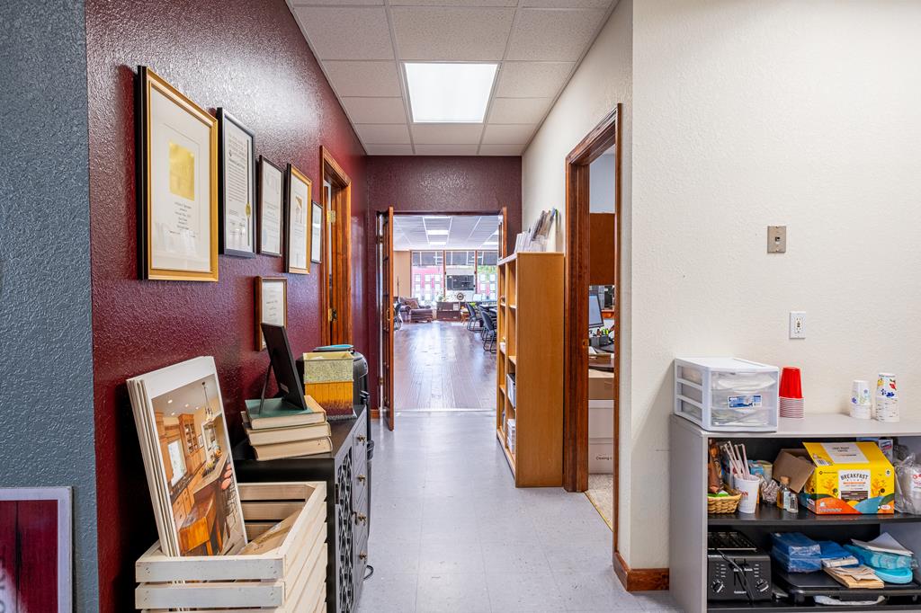 Bryson City, North Carolina 28713, United States, ,1 BathroomBathrooms,Commercial,Active,40052