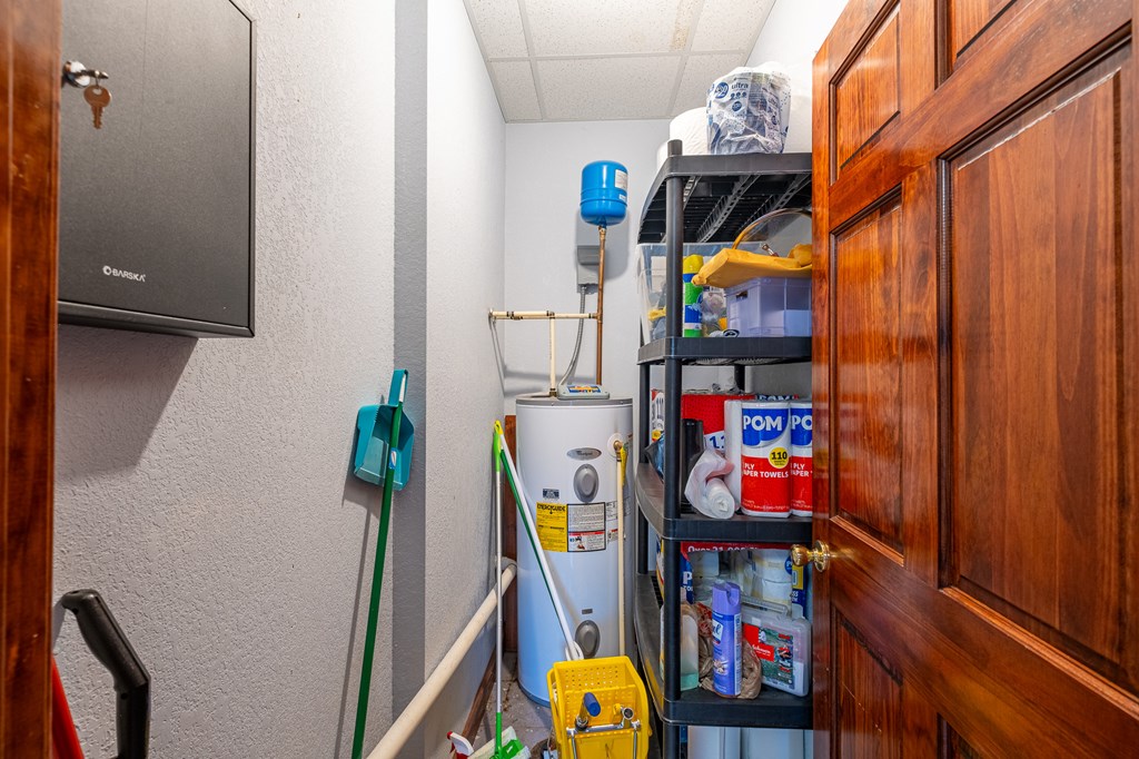 Bryson City, North Carolina 28713, United States, ,1 BathroomBathrooms,Commercial,Active,40052