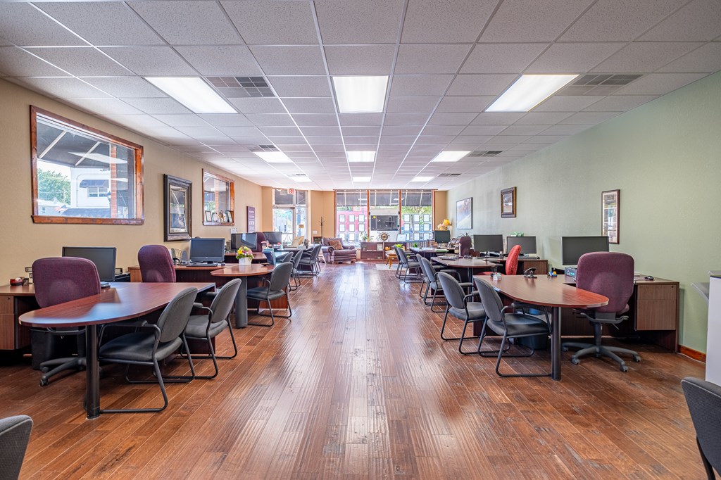 Bryson City, North Carolina 28713, United States, ,1 BathroomBathrooms,Commercial,Active,40052