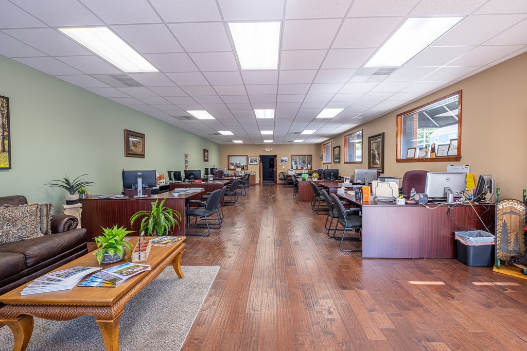 Bryson City, North Carolina 28713, United States, ,1 BathroomBathrooms,Commercial,Active,40052