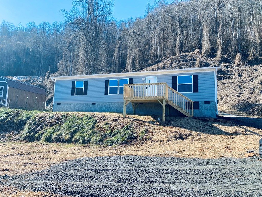 Photo of 42 Nowhere Dr, Sylva, NC 28779 (MLS # 26042859)