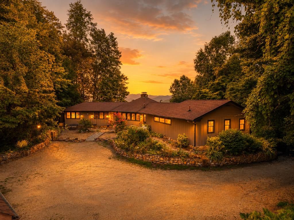 Photo of 630 Smokey Vista Drive, Bryson City, NC 28713 (MLS # 26048005)