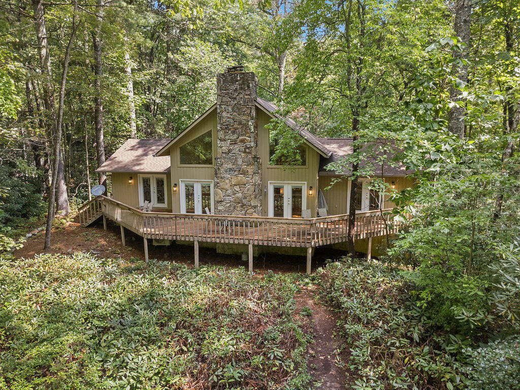 Photo of 120 Holly Forest Ct, Sapphire, NC 28774 (MLS # 26048596)