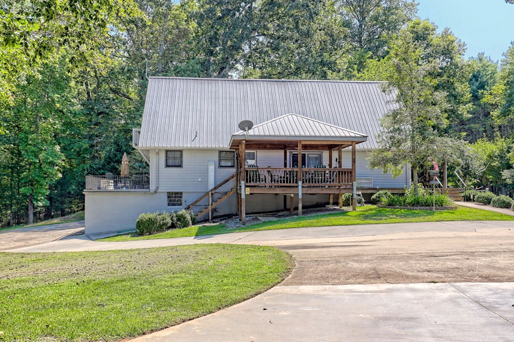 Otto, North Carolina 28763, United States, 3 Bedrooms Bedrooms, ,3 BathroomsBathrooms,Residential,Pending,221118