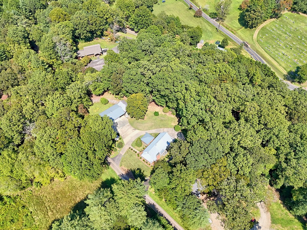 Otto, North Carolina 28763, United States, 3 Bedrooms Bedrooms, ,3 BathroomsBathrooms,Residential,Pending,221118