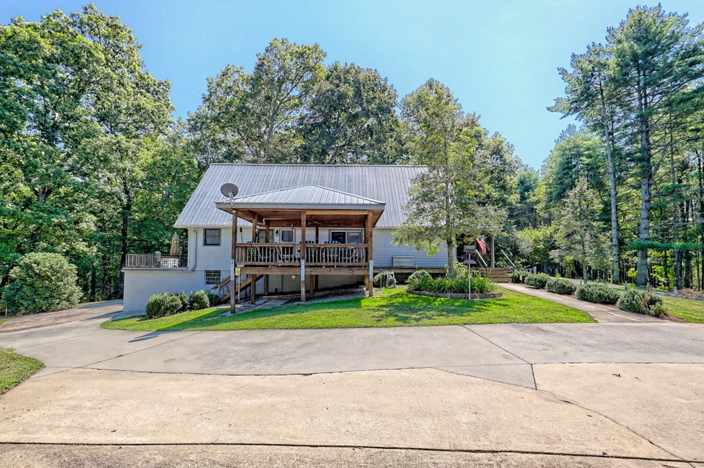 Otto, North Carolina 28763, United States, 3 Bedrooms Bedrooms, ,3 BathroomsBathrooms,Residential,Pending,221118