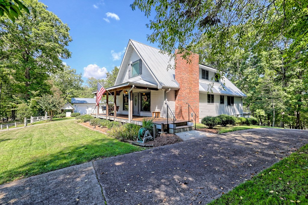 Otto, North Carolina 28763, United States, 3 Bedrooms Bedrooms, ,3 BathroomsBathrooms,Residential,Pending,221118