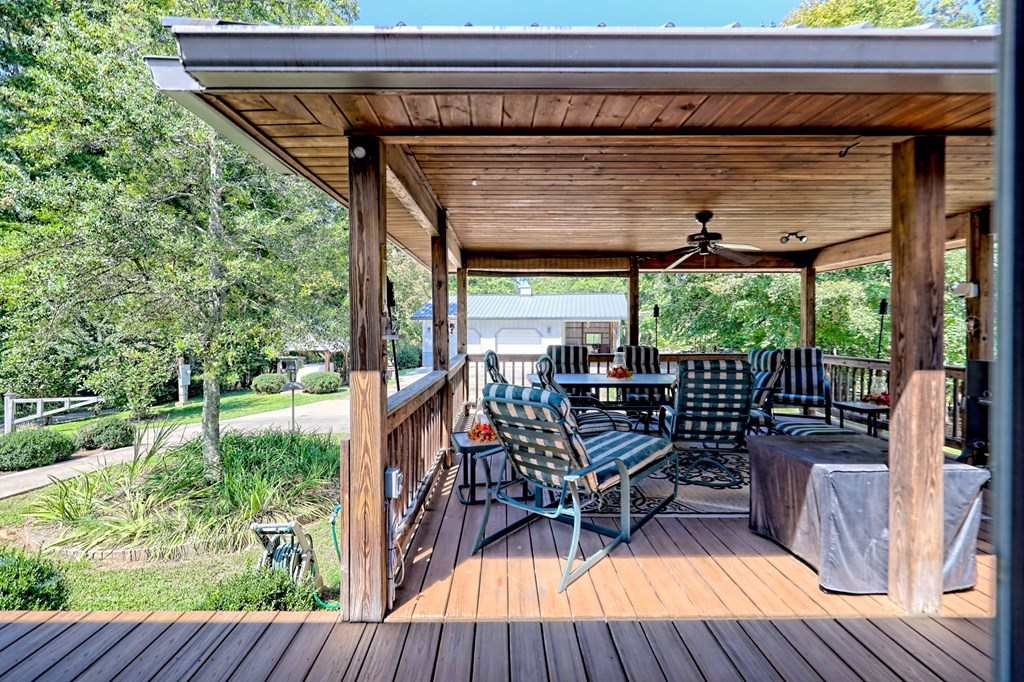 Otto, North Carolina 28763, United States, 3 Bedrooms Bedrooms, ,3 BathroomsBathrooms,Residential,Pending,221118