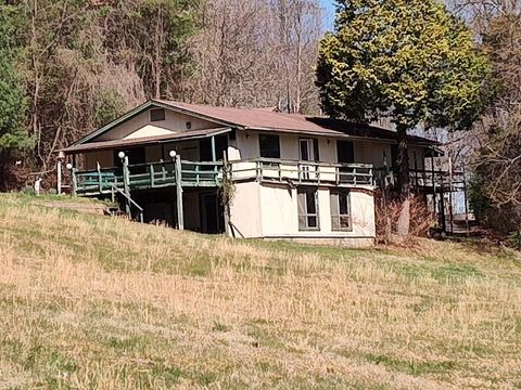 Photo of 45 Varner Rd, Otto, NC 28734 (MLS # 26046604)