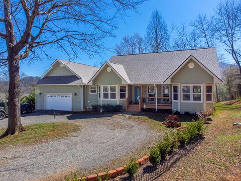 Photo of 155 Bluebird Cove, Franklin, NC 28734 (MLS # 26044221)