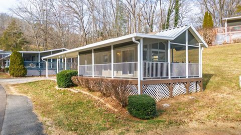 Photo of 137 Country Woods Drive, Franklin, NC 28734 (MLS # 26042941)