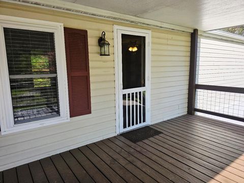 Photo of 212 Mill Creek Rd, Franklin, NC 28734 (MLS # 26046872)