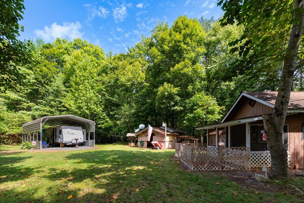 Photo of 26 Stable Road, Bryson City, NC 28713 (MLS # 26041574)