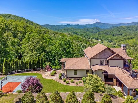 Photo of 197 Mountain Whispers Drive, Franklin, NC 28734 (MLS # 26042327)