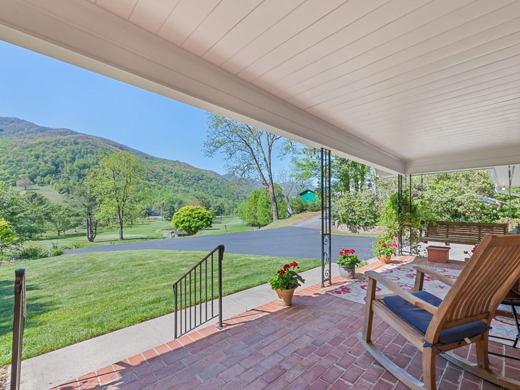 9 Golfview Dr