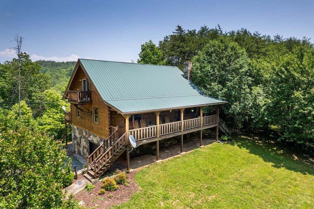 Photo of 1751 Galbraith Crk, Bryson City, NC 28713 (MLS # 26047737)
