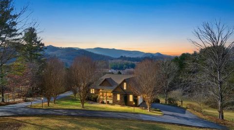 Photo of 146 Deer Ridge Rd, Franklin, NC 28734 (MLS # 26042937)