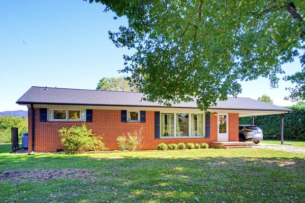 184 BUCHANAN LOOP RD, SYLVA, NC 28779 - Image 38a301495c92e530bd4dc863a1fdee08/1745568179