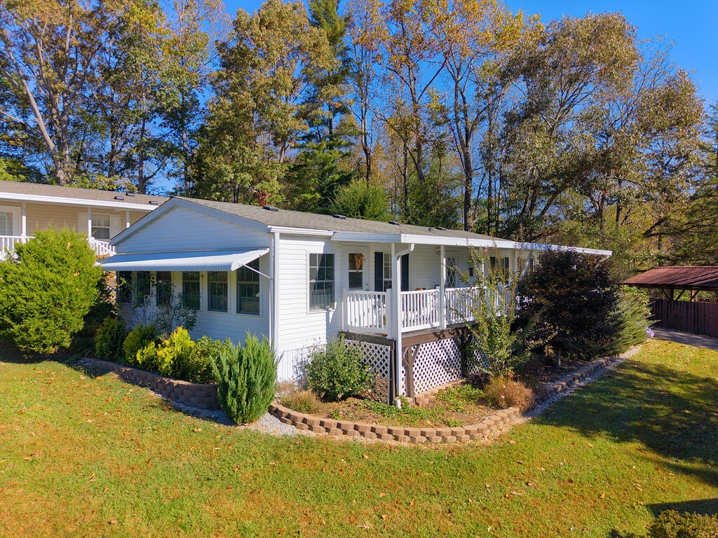 42 Longview Ln