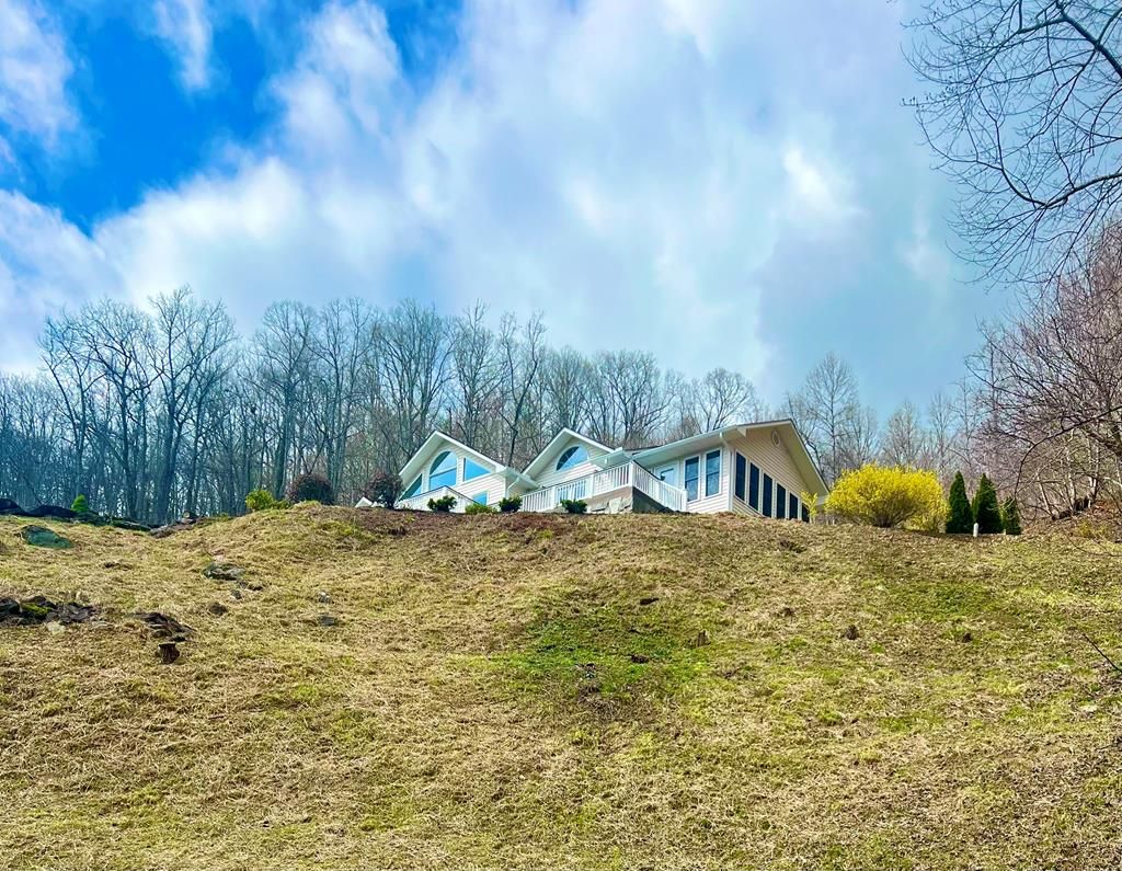 Photo of 770 Discovery Place, Sylva, NC 28779 (MLS # 26046561)