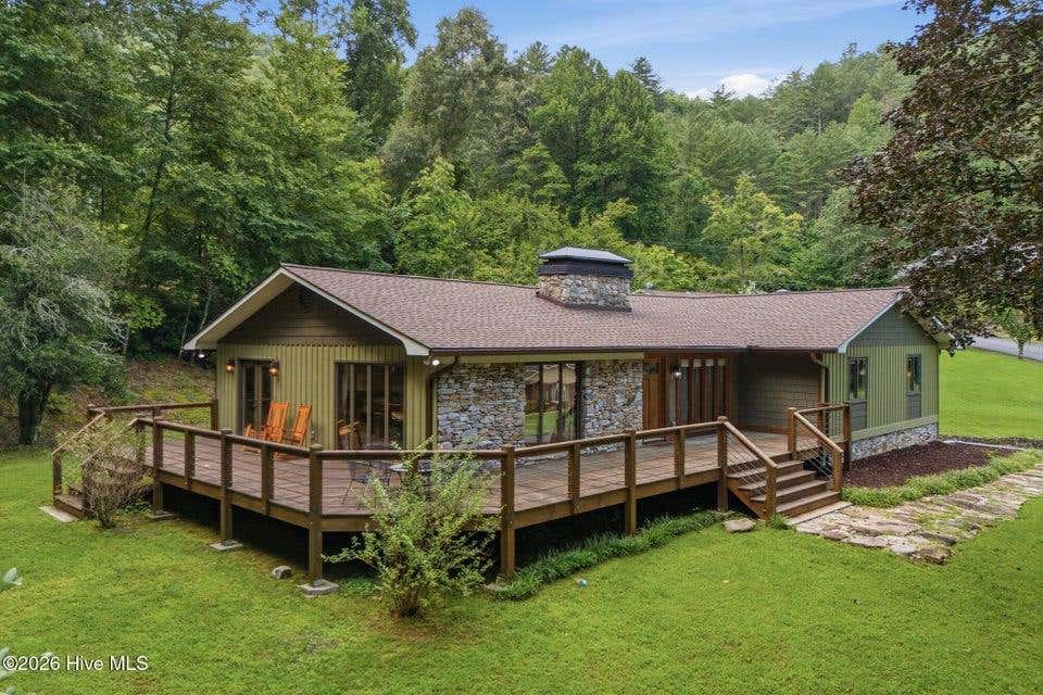 Photo of 239 Woodland Heights, Robbinsville, NC 28771 (MLS # 26048132)