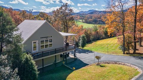 Photo of 1777 Saldeer Mountain Road, Franklin, NC 28734 (MLS # 26042587)