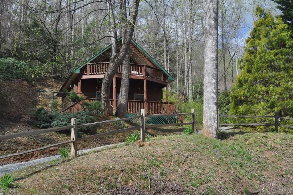 Photo of 32 Hidden Creek Est, Sylva, NC 28779 (MLS # 26042654)